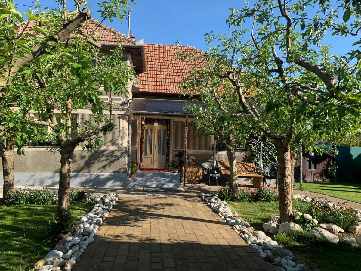 Villa Casa Lui Mosu Alba Iulia Esterno foto